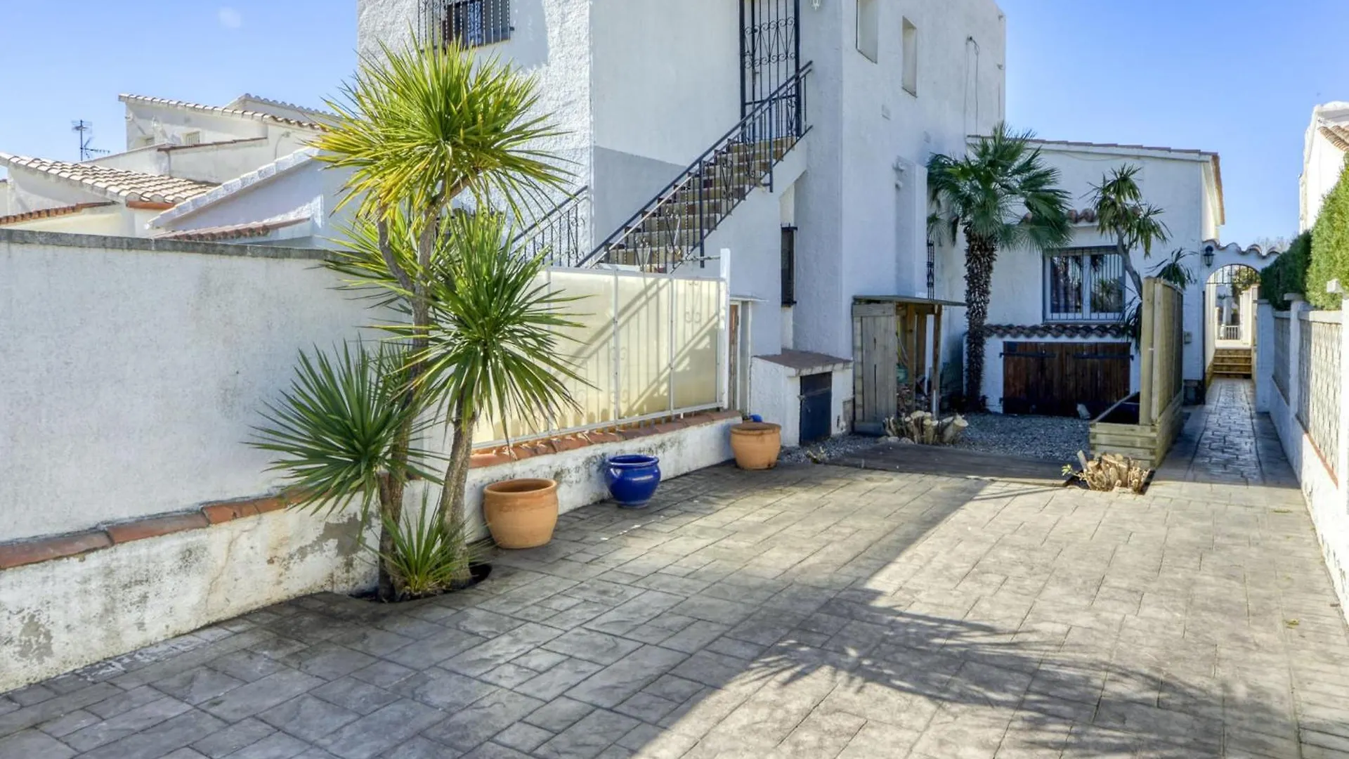 Holiday Home Calima By Interhome Empuriabrava