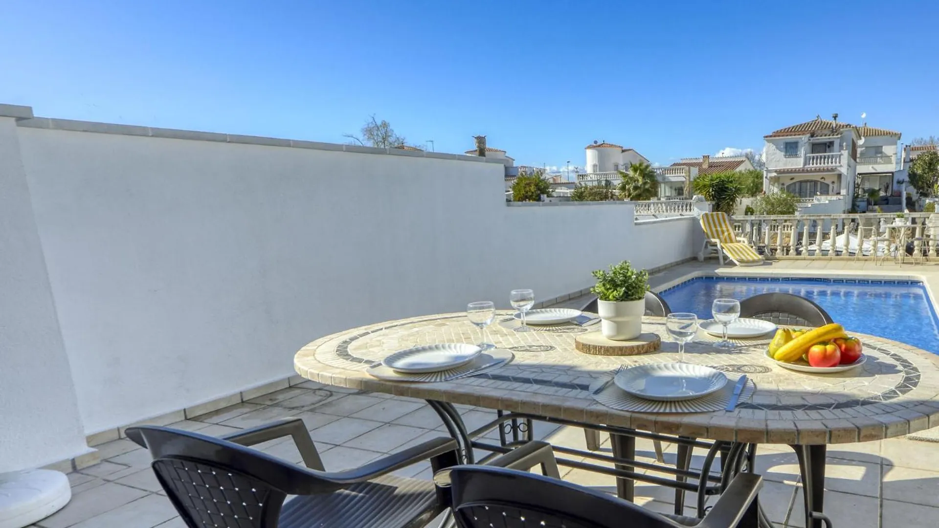 Holiday Home Calima By Interhome Empuriabrava